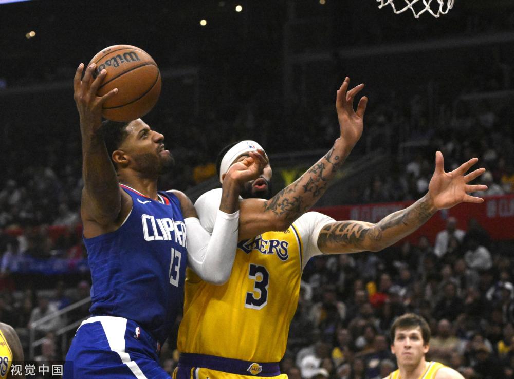 队在赛季中 队在赛季中